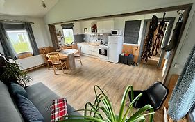 Slow Travel Myvatn - Oli'S Homestay-Private House V